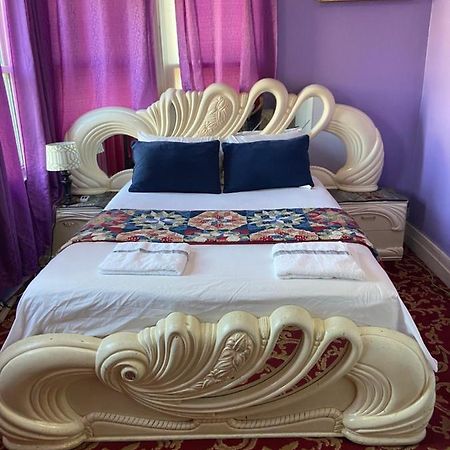 A Lavish Room In Queens New York Exterior foto